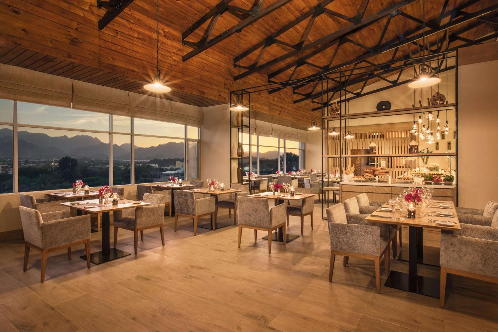 Ja Hatta Fort Hotel Bagian luar foto